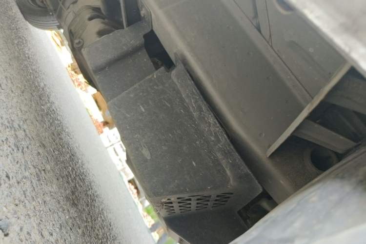Used Wuling Zhiguang 2023 1.5L Practical Version 5/7 Seats Chassis Front Right