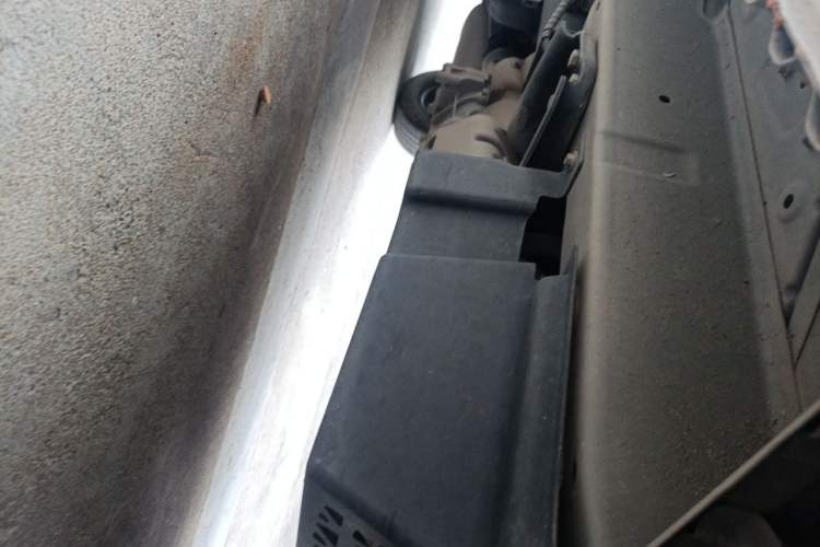 Used Wuling Zhiguang 2023 1.5L Practical Version 5/7 Seats Chassis Front Right