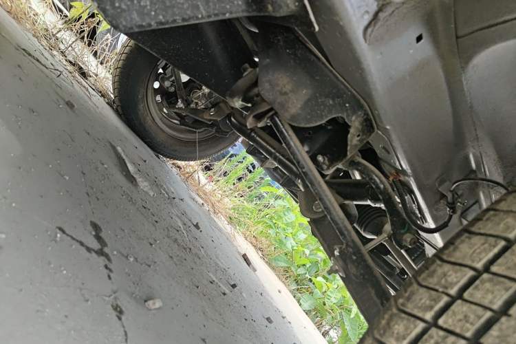 Used Wuling Zhiguang 2023 1.5L Practical Version 5/7 Seats Chassis Front Right