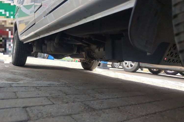 Used Wuling Zhiguang 2023 1.5L Practical Version 5/7 Seats Chassis Front Right