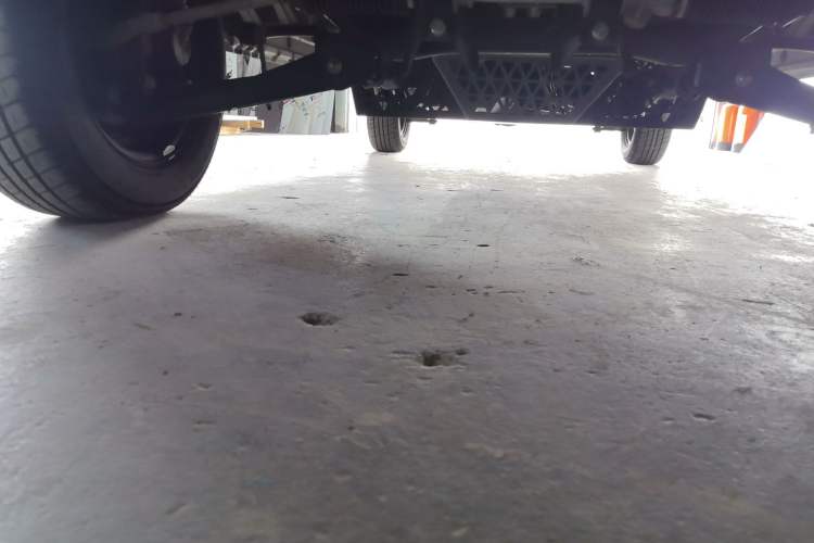 Used Wuling Zhiguang 2023 1.5L Practical Version 5/7 Seats Chassis Front