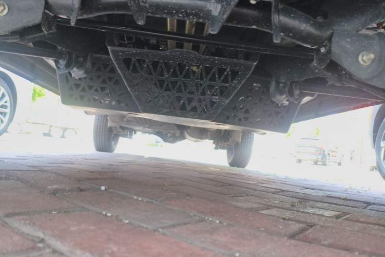 Used Wuling Zhiguang 2023 1.5L Practical Version 5/7 Seats Chassis Front