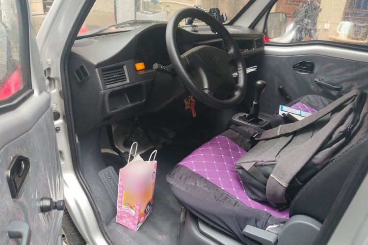 Used Wuling Zhiguang 2023 1.5L Utility Version with Enclosed Windows 2 Seats Driver Seat