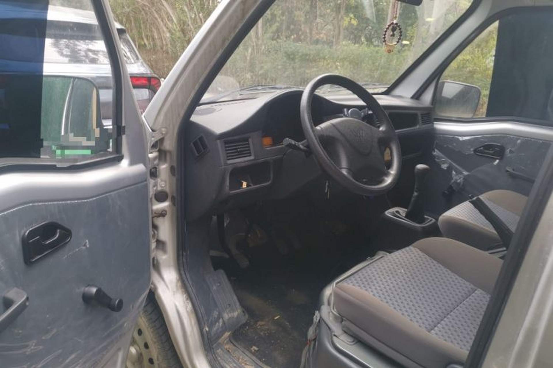 Used Wuling Zhiguang 2023 1.5L Practical Version 5/7 Seats Driver Seat