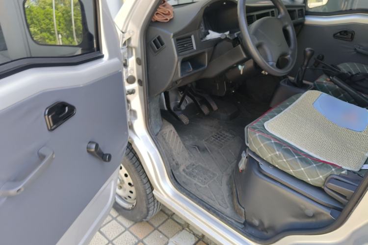 Used Wuling Zhiguang 2023 1.5L Practical Version 5/7 Seats Driver Seat