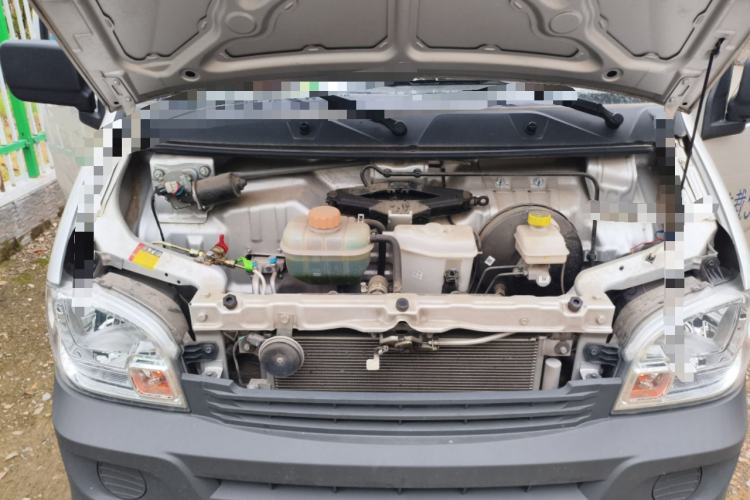 Used Wuling Zhiguang 2023 1.5L Practical Version 5/7 Seats Engine Bay