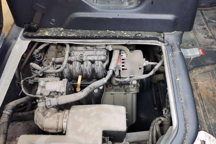 Used Wuling Zhiguang 2023 1.5L Practical Version 5/7 Seats Engine Bay