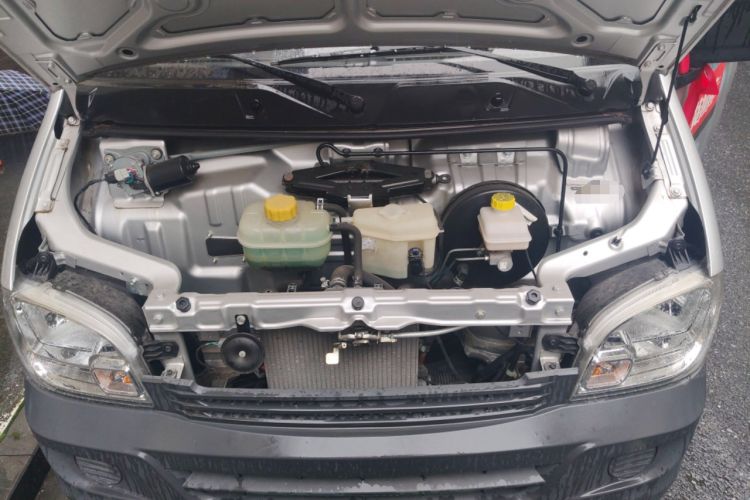 Used Wuling Zhiguang 2023 1.5L Utility Version with Enclosed Windows 2 Seats Engine Bay