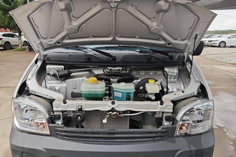 Used Wuling Zhiguang 2023 1.5L Practical Version 5/7 Seats Engine Bay
