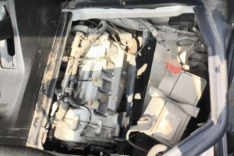 Used Wuling Zhiguang 2023 1.5L Practical Version 5/7 Seats Engine Bay