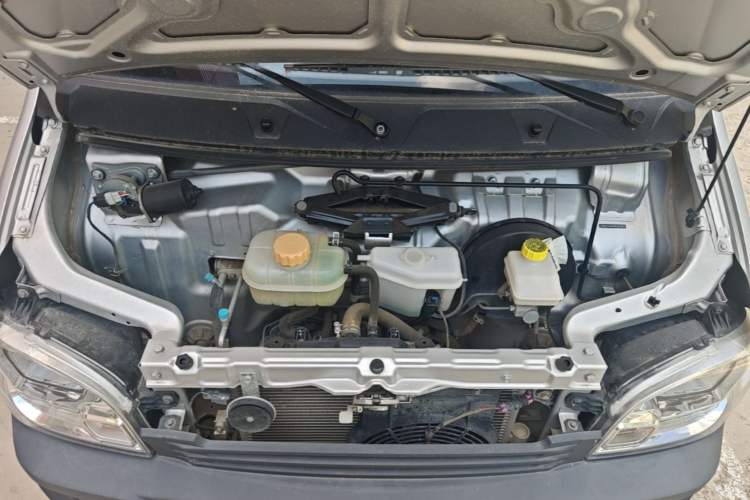 Used Wuling Zhiguang 2023 1.5L Practical Version 5/7 Seats Engine Bay
