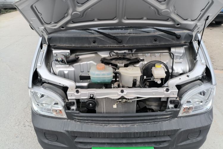 Used Wuling Zhiguang 2023 1.5L Practical Version 5/7 Seats Engine Bay