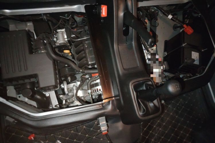 Used Wuling Zhiguang 2023 1.5L Practical Version 5/7 Seats Engine Bay