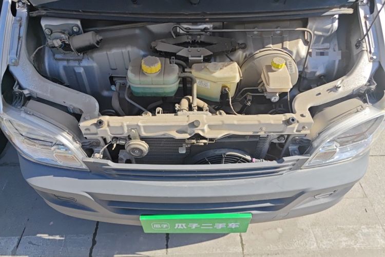 Used Wuling Zhiguang 2023 1.5L Practical Version 5/7 Seats Engine Bay