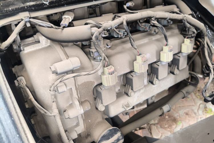 Used Wuling Zhiguang 2023 1.5L Practical Version 5/7 Seats Engine Bay