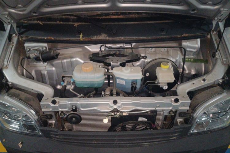 Used Wuling Zhiguang 2023 1.5L Utility Version with Enclosed Windows 2 Seats Engine Bay