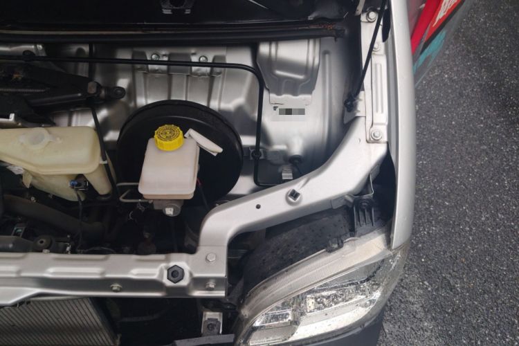 Used Wuling Zhiguang 2023 1.5L Utility Version with Enclosed Windows 2 Seats Engine Bay Left