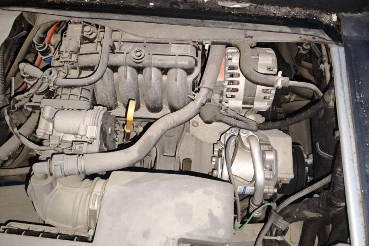 Used Wuling Zhiguang 2023 1.5L Utility Version with Enclosed Windows 2 Seats Engine Bay Left