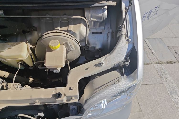 Used Wuling Zhiguang 2023 1.5L Practical Version 5/7 Seats Engine Bay Left