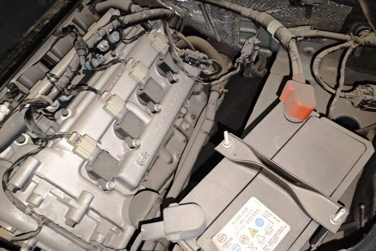 Used Wuling Zhiguang 2023 1.5L Utility Version with Enclosed Windows 2 Seats Engine Bay Left