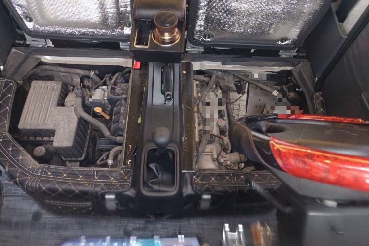 Used Wuling Zhiguang 2023 1.5L Practical Version 5/7 Seats Engine Bay