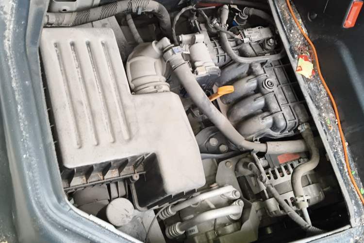 Used Wuling Zhiguang 2023 1.5L Utility Version with Enclosed Windows 2 Seats Engine Bay Right