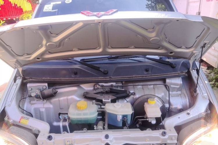 Used Wuling Zhiguang 2023 1.5L Practical Version 5/7 Seats Engine Bay