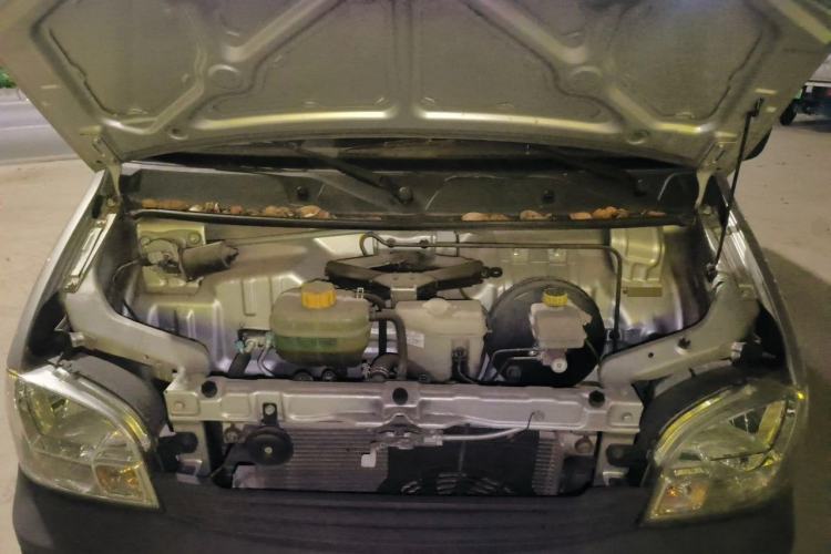 Used Wuling Zhiguang 2023 1.5L Practical Version 5/7 Seats Engine Bay