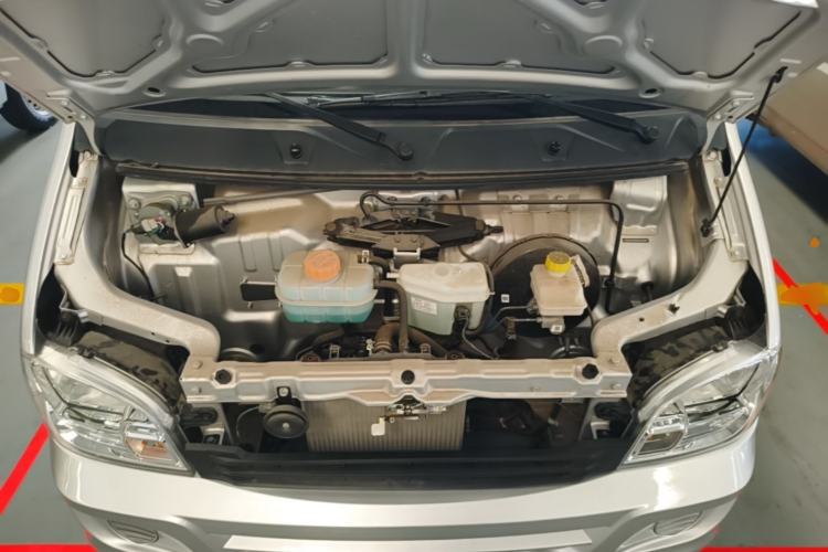 Used Wuling Zhiguang 2023 1.5L Practical Version 5/7 Seats Engine Bay