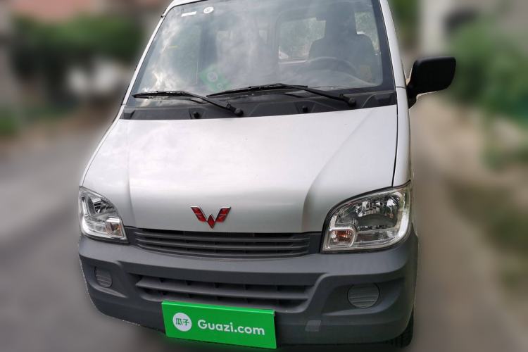Used Wuling Zhiguang 2023 1.5L Practical Version 5/7 Seats Exterior 1