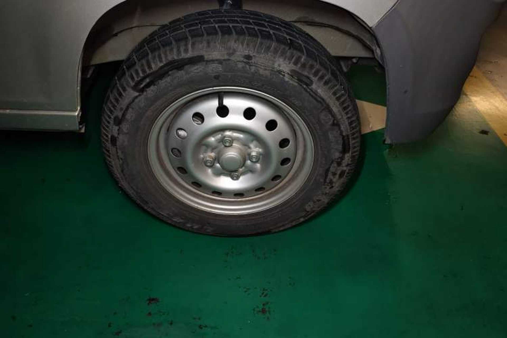 Used Wuling Zhiguang 2023 1.5L Practical Version 5/7 Seats Exterior 1