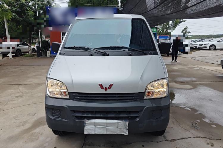 Used Wuling Zhiguang 2023 1.5L Practical Version 5/7 Seats Exterior 1