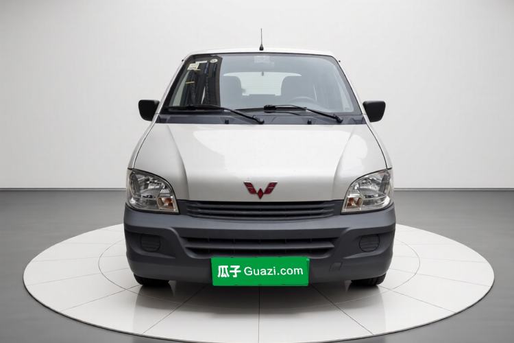 Used Wuling Zhiguang 2023 1.5L Practical Version 5/7 Seats Exterior 1