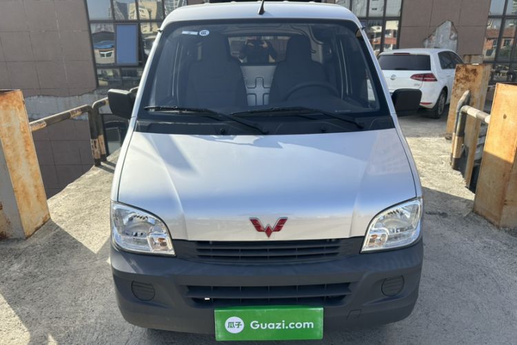 Used Wuling Zhiguang 2023 1.5L Utility Version with Enclosed Windows 2 Seats Exterior 1