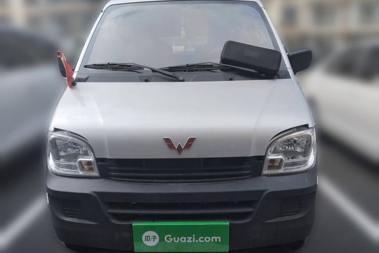 Used Wuling Zhiguang 2023 1.5L Practical Version 5/7 Seats Exterior 1