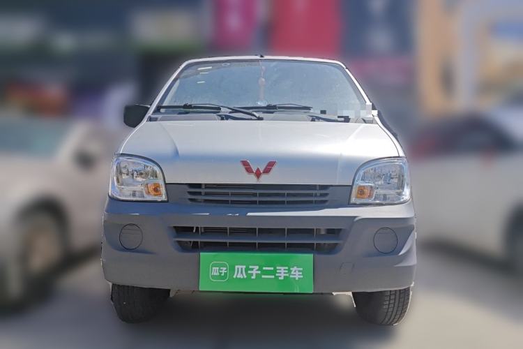 Used Wuling Zhiguang 2023 1.5L Practical Version 5/7 Seats Exterior 1