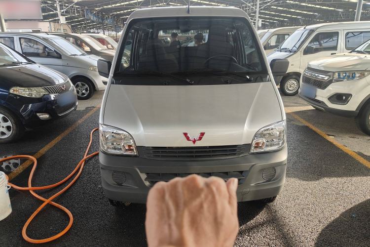 Used Wuling Zhiguang 2023 1.5L Practical Version 5/7 Seats Exterior 1