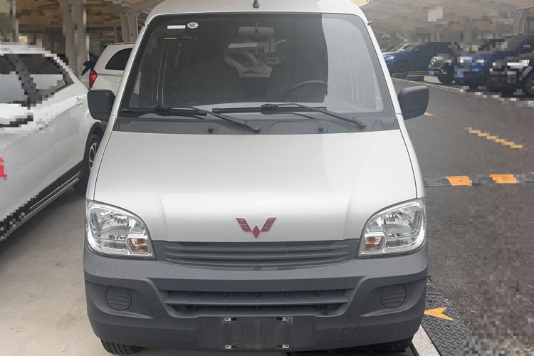 Used Wuling Zhiguang 2023 1.5L Practical Version 5/7 Seats Exterior 1