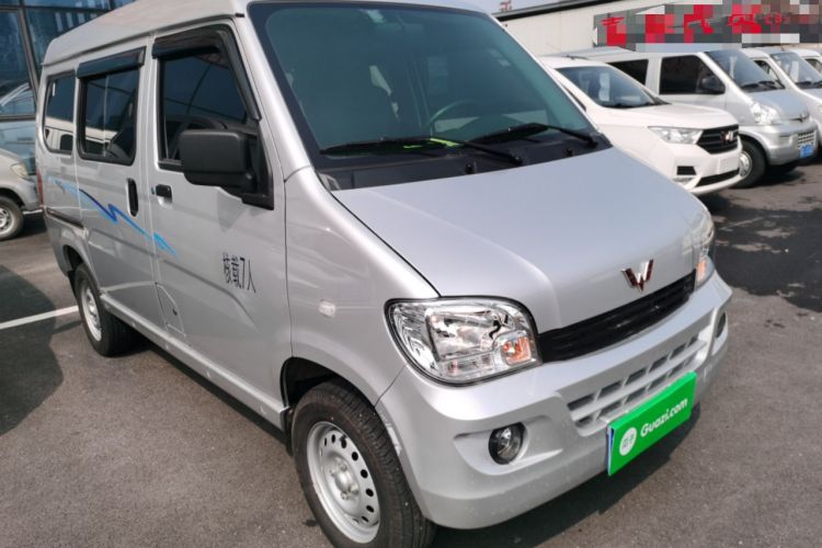 Used Wuling Zhiguang 2023 1.5L Practical Version 5/7 Seats Exterior 1