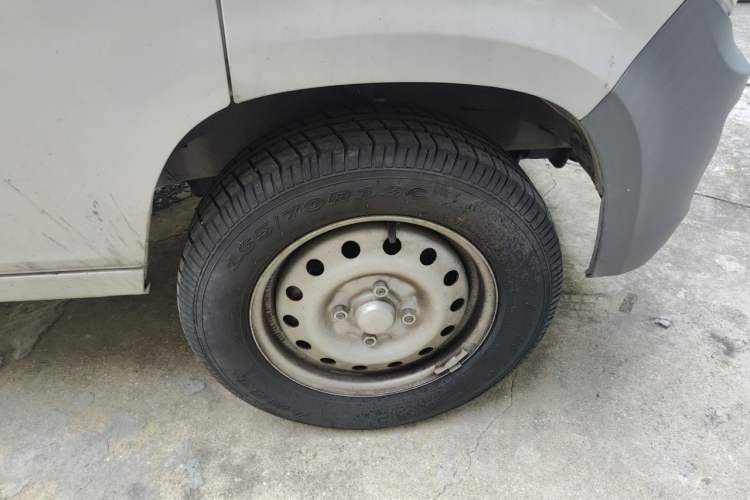 Used Wuling Zhiguang 2023 1.5L Practical Version 5/7 Seats Exterior 1
