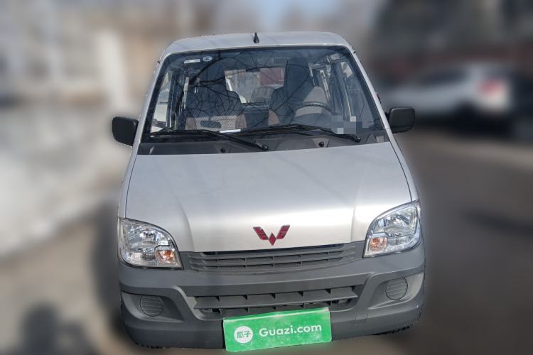 Used Wuling Zhiguang 2023 1.5L Practical Version 5/7 Seats Exterior 1