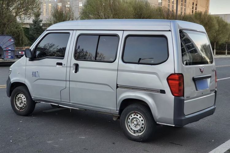 Used Wuling Zhiguang 2023 1.5L Practical Version 5/7 Seats Exterior 10