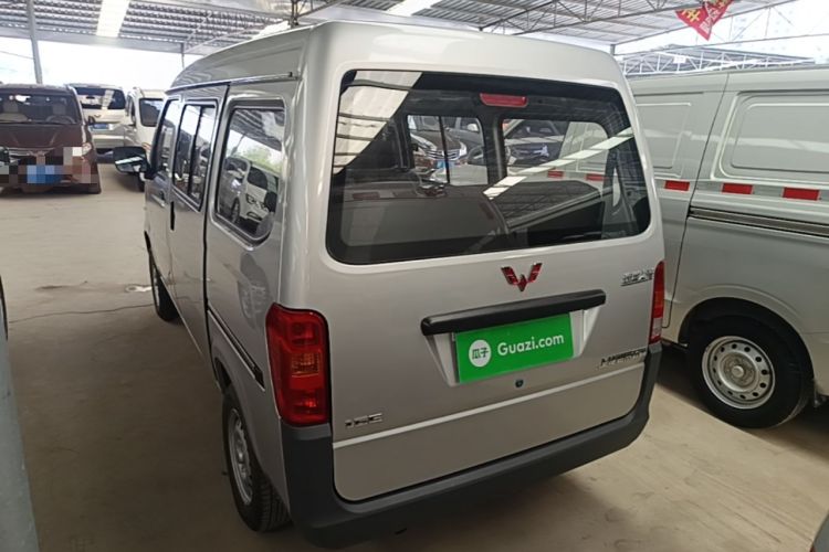 Used Wuling Zhiguang 2023 1.5L Practical Version 5/7 Seats Exterior 2
