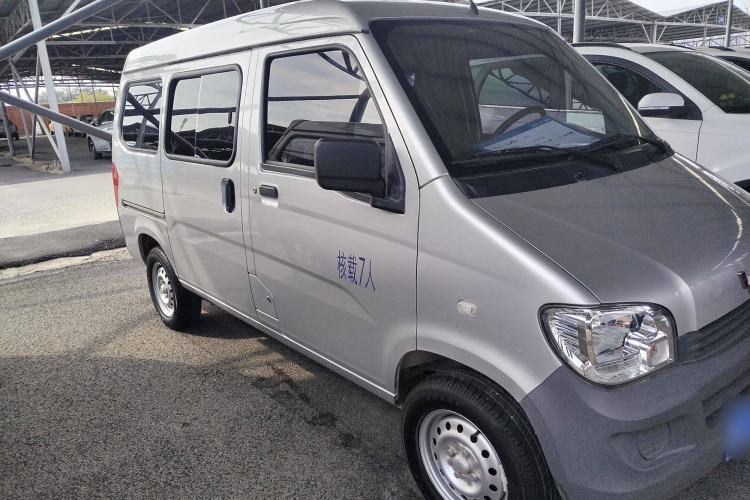 Used Wuling Zhiguang 2023 1.5L Practical Version 5/7 Seats Exterior 2