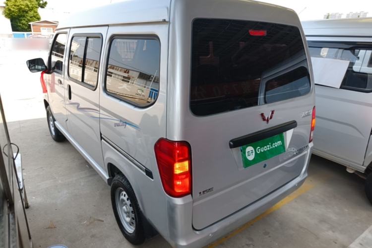 Used Wuling Zhiguang 2023 1.5L Practical Version 5/7 Seats Exterior 2