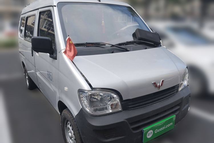 Used Wuling Zhiguang 2023 1.5L Practical Version 5/7 Seats Exterior 2