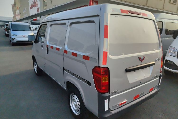 Used Wuling Zhiguang 2023 1.5L Utility Version with Enclosed Windows 2 Seats Exterior 2