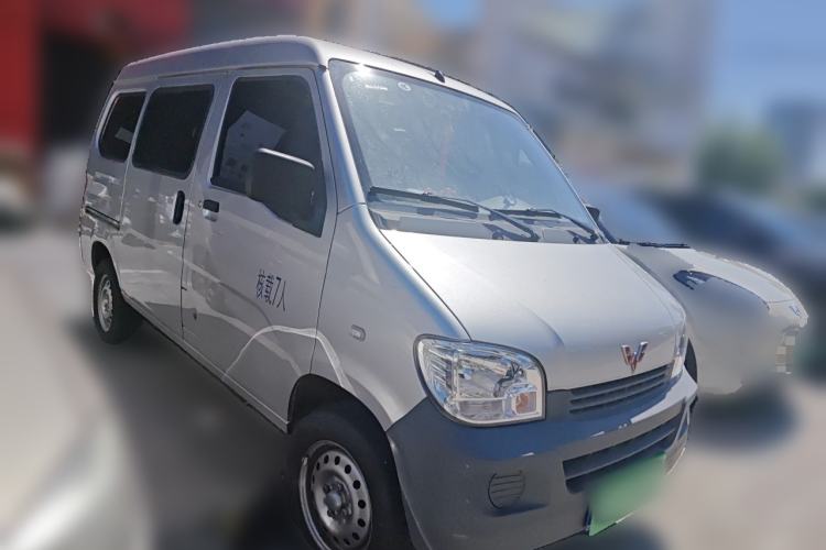 Used Wuling Zhiguang 2023 1.5L Practical Version 5/7 Seats Exterior 2