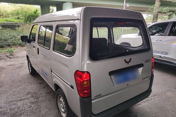 Used Wuling Zhiguang 2023 1.5L Practical Version 5/7 Seats Exterior 2