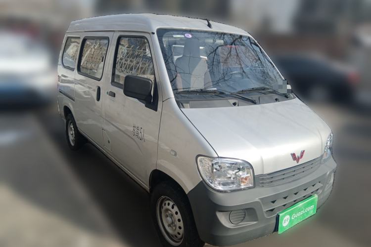 Used Wuling Zhiguang 2023 1.5L Practical Version 5/7 Seats Exterior 2
